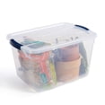 thumbnail image 3 of Rubbermaid Cleverstore Bac de Rangement en Plastique de 32 Pintes avec Couvercle (Lot de 6), 3 of 12