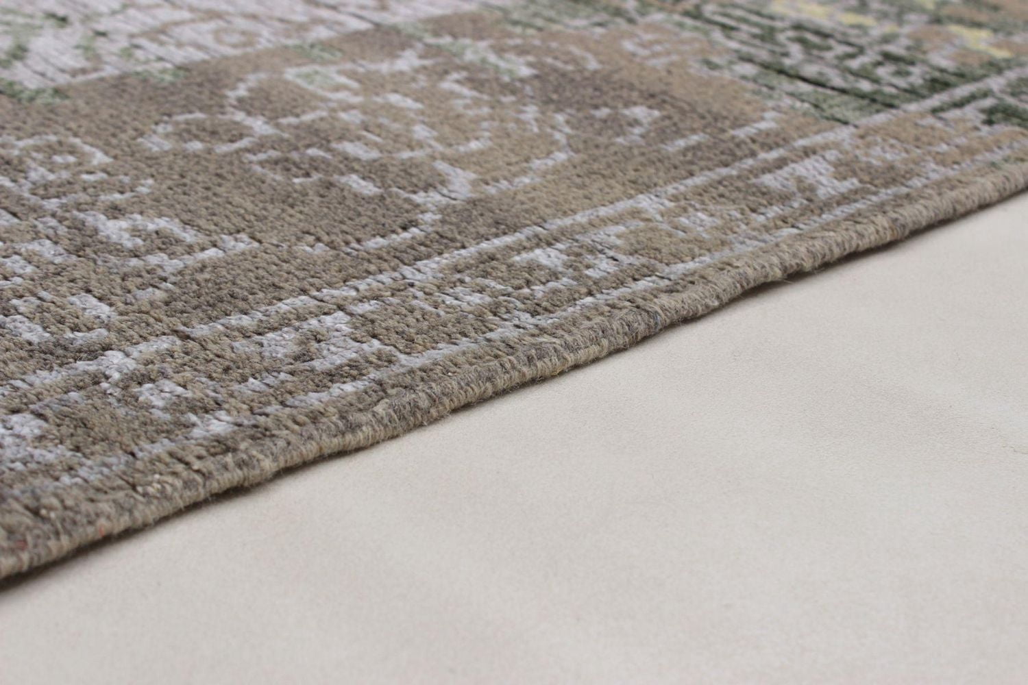 ECARPETGALLERY Tapis Noué à la Main pour Salon, Salle à Manger et Chambre à Coucher Style décontracté Collection La Seda 5'1" x 8'2" en Gris