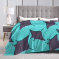 thumbnail image 3 of Couverture en Molleton, Jeté Peluche Stingray, Duveteuse, Ultra Douce, Réversible, en Microfibre, Couvertures en Flanelle 60"x50 Pouces, 3 of 4