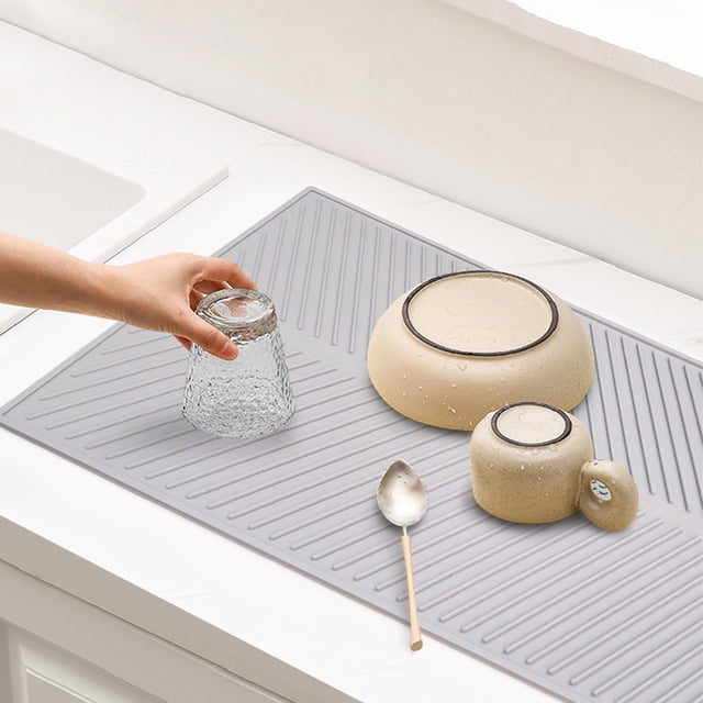 Kitchen Sink Drainage Pad | Silica Gel Non-Slip Water-Proof Countertop Protector Mat | Quick Drying Insulation | 15.35x9.84in | Gray | Versatile Use | Foldable | 1pc