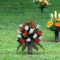 thumbnail image 4 of Arrangement Floral Élégant de Sympathie pour Cimetière pour Lieu de Sépulture avec Lys Rouges, Marguerites Blanches et Roses Rouges – Bouquet Floral pour Jardins Commémoratifs et Maison, 4 of 4