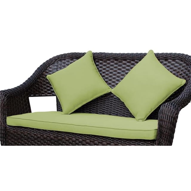 Coussin d'Amour de 2 Po avec 2 Coussins en Vert Sauge, Exposé sur un Cadre d'Amour Tressé Brun Foncé. le Coussin et les Coussins Sont Faits de Tissu polyester Toutes Saisons Résistant aux Rayons UV, aux Taches, à la Moisissure et à l'Eau, Idéal pour les Meubles et Sièges de patio Extérieurs. Utilisé Souvent pour Améliorer le Confort dans les Espaces Extérieurs comme les Jardins Ou les Balcons.