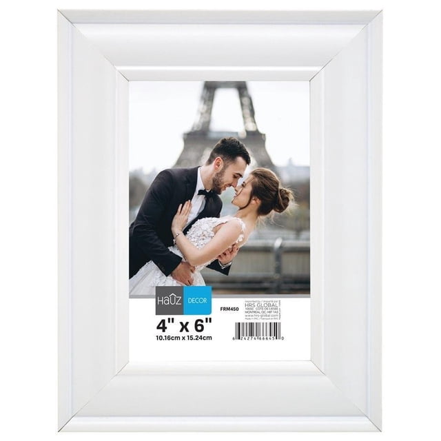 Hauz FRM450 Cadre Photo 4 X 6 Po, Blanc. un Cadre Photo Rectangulaire Blanc au design Épuré et Moderne, Adapté pour Exposer des photos 4 X 6 Po. le Cadre Fait Partie de la collection Hauz, Conçu pour Créer des Galeries Ou Préserver des moments Chéris. le Cadre Présente une Finition Nette et Lustrée et Est Idéal pour une Présentation Murale Ou sur Table.