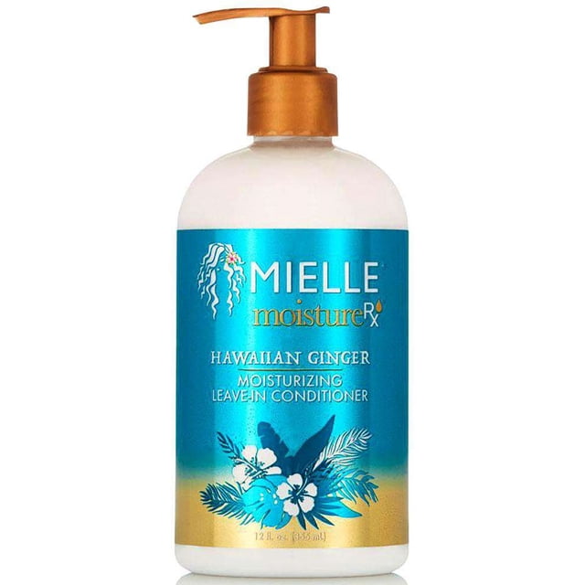 Mielle Organics Moisture RX Revitalisant Sans Rinçage Hydratant au Gingembre Hawaïen, un Revitalisant Hydratant en Bouteille de 12 fl oz avec Distributeur à Pompe. la Bouteille Présente un design Bleu et Or vibrant avec accents Floraux et Texte de Marque, Idéal pour Définir les Boucles et Contrôler les Frisottis.