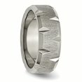 thumbnail image 4 of Bague en Titane Bord Biseauté 8mm Bande Brossée Taille 7.5, 4 of 6