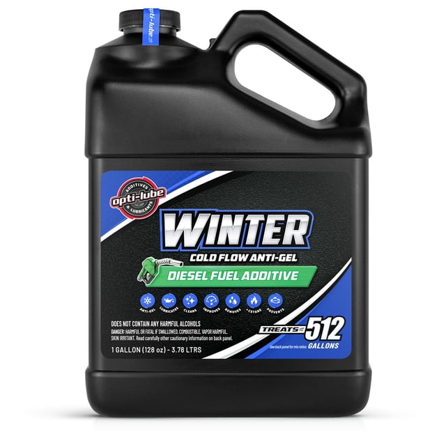 Opti-Lube Formule d'Hiver Antigel pour Carburant Diesel Additive dans un Contenant de 1 Gallon, capable de Traiter jusqu'à 512 gallons de Carburant Diesel. la Pichet Noire Présente une Étiquette Bleue et Verte Mettant l'Accent sur Ses Propriétés Antigel à Flux Froid, l'Amélioration de la Lubrification, le Nettoyage des Injecteurs, la Prévention de la Rouille et l'Amélioration du Cétane. Idéal pour les Moteurs Diesel par Temps Froid et pour Améliorer la Stabilité de Stockage