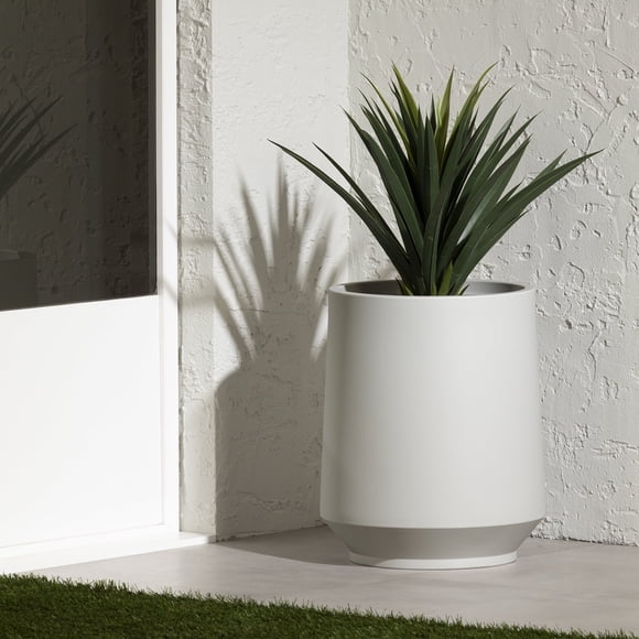 Refurbished South Shore Dalya Planter, Large Greige Polyethylene, UV Resistant, Weatherproof, 16.25 in Diameter, 19.5 in Height, 15012