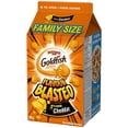 thumbnail image 3 of Craquelins GoldfishMD Explosion de saveursMD Cheddar Xtrême en format familial; la boîte 750g, 3 of 7