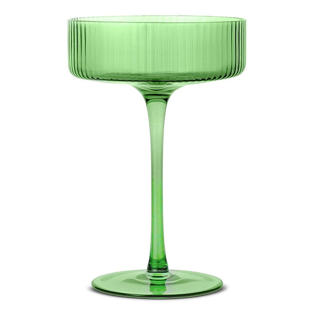 Coupe Cocktail Côtelée 290 ml en Vert, Verre Cristal Sans Plomb Simple avec design Côtelé vertical sur Bol, Tige Solide et base Plate, Va au Lave-Vaisselle, Convient aux Tables vintage Ou Modernes et Idéal pour Servir des cocktails Ou des desserts.