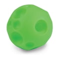 thumbnail image 1 of Omega Paw Grande balle à friandises Giggle Tricky 5", 1 of 5