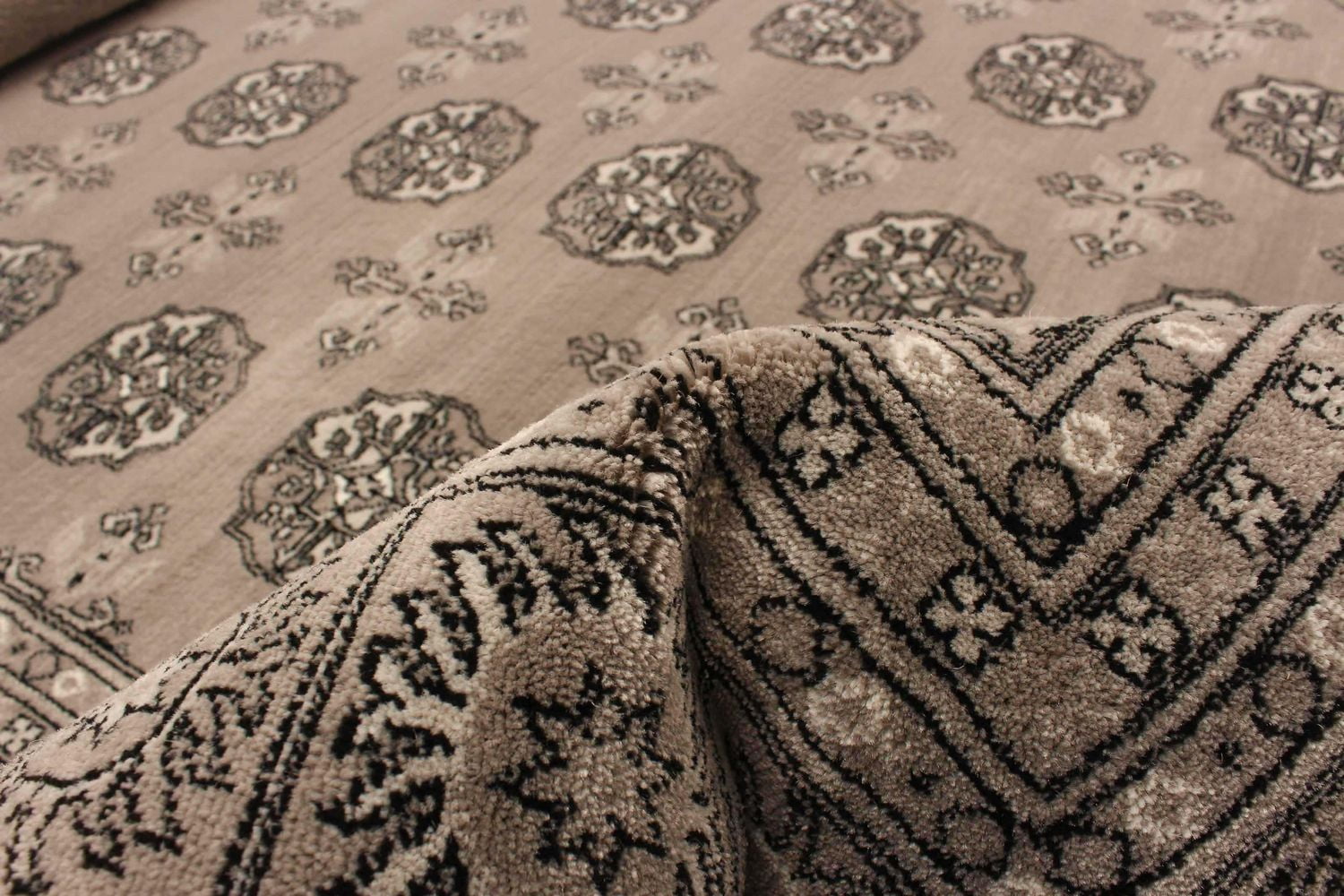 Tekke Oriental Area Rug for Living Room