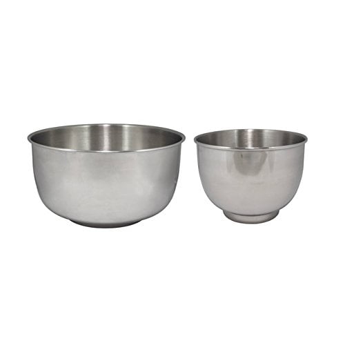 Ensemble de Bols de Rechange en Acier Inoxydable pour Sunbeam et Mélangeurs Oster, Comprenant un Bol de 5 Pintes et un Bol de 4 Pintes. l'Ensemble Comprend un Grand Bol d'Environ 4,5 Pouces de Hauteur et 6,25 Pouces de Diamètre, et un Bol Plus Petit. Conçu pour les Mélangeurs Sunbeam Plus Âgés et Tous les Centres de Cuisine Oster, Mais Non compatible avec les Séries Héritage Sunbeam Ou les Modèles avec Mécanisme de Bol Verrouillable. les Deux Bols Sont Montrés Côte à Côte sur un Fond Blanc Uni