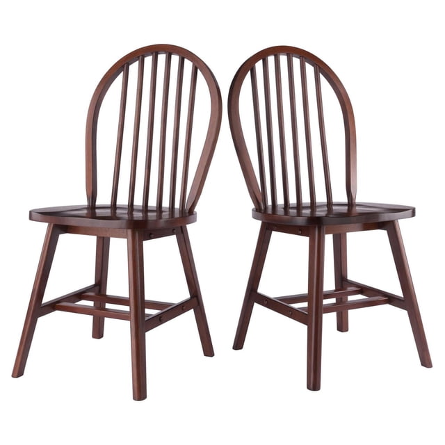 Ensemble de 2 Chaises Windsor, Fini Noyer, avec Deux Chaises de Salle à Manger en Bois Massif, Dotées de Dossiers Arqués à Six Barreaux, de Sièges Profilés Larges et de Doubles Pieds Croisés en Fini Noyer, Idéal pour la Cuisine Ou les Sièges de Salle à Manger et Souvent Utilisé comme Siège Supplémentaire dans les Espaces de Vie.