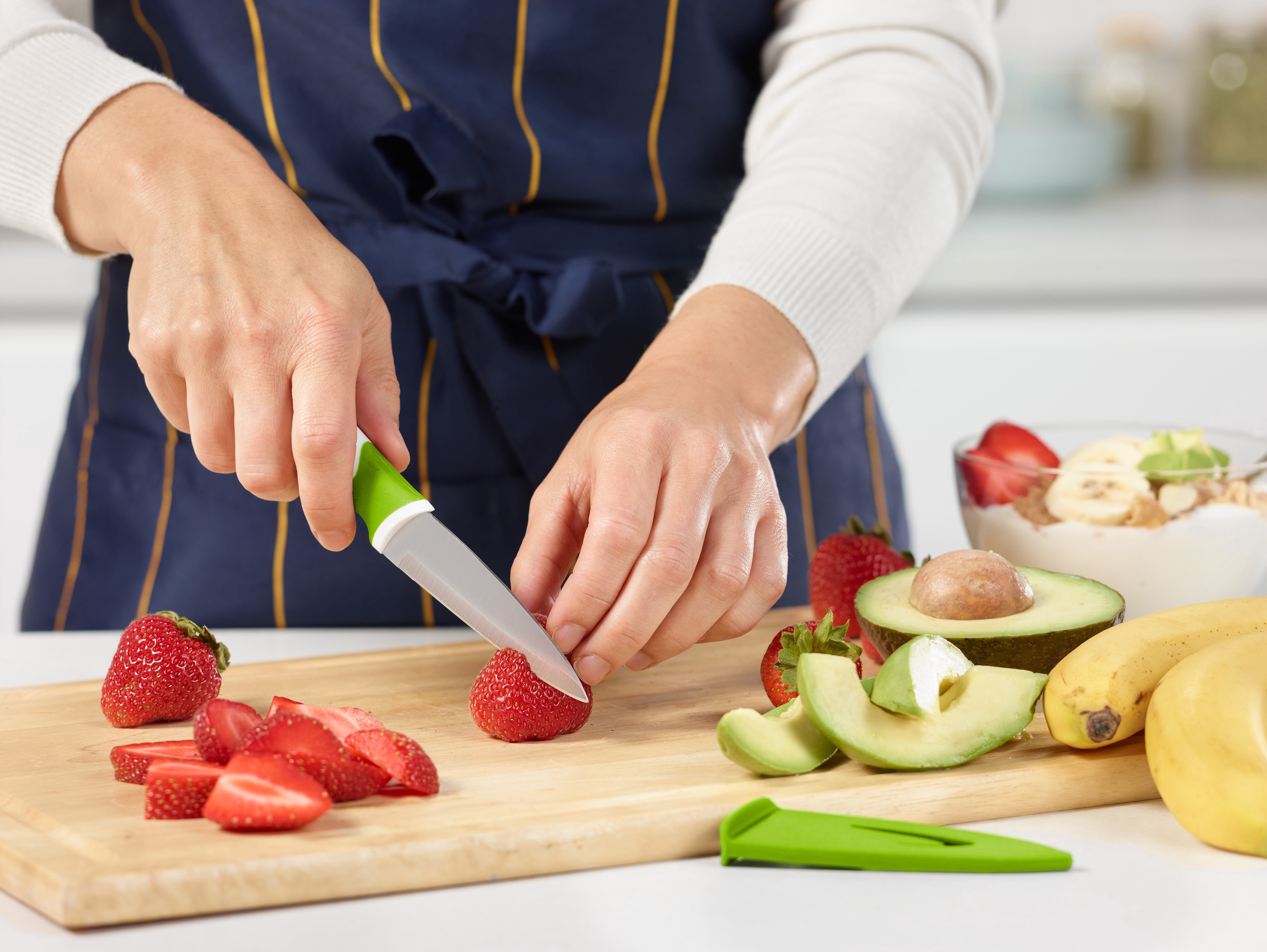 Starfrit Paring Knife, 3.5" Stainless Steel Blade, Rust & Stain Resistant, Protective Cover, Ergonomic Handle, Easy to Clean, Dishwasher Safe, Ideal for Fruits & Veggies