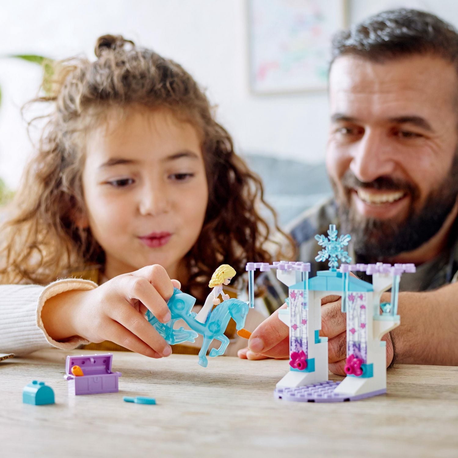LEGO Disney Elsa et l’écurie de glace du Nokk 43209 Ensemble de construction (53 pièces)