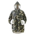 thumbnail image 1 of Couverture portable à capuche sherpa surdimensionné, 1 of 1