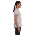 thumbnail image 2 of Hanes ComfortSoft T-Shirt à Col Ras du Cou en Jersey Coupe Décontractée pour Femmes, 3TG, 2 of 3