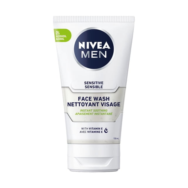 NIVEA MEN Nettoyant pour le Visage pour Peau Sensible en tube Blanc de 150 ml avec un logo Circulaire Bleu, un Nettoyant Sans Savon Enrichi en Vitamine E et en Camomille pour Peau Sensible, Sans Alcool Desséchant, Conçu pour Nettoyer en Douceur et Apaiser la Peau Tout en Enlevant la Saleté et l'Excès d'Huile, Convient Aussi pour Adoucir la Barbe avant le Rasage.
