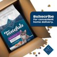 thumbnail image 3 of Blue Buffalo Tastefuls Nourriture Sèche pour Chats, Chat Adulte Actif, Poulet et Riz Brun 4.5kg, 3 of 11
