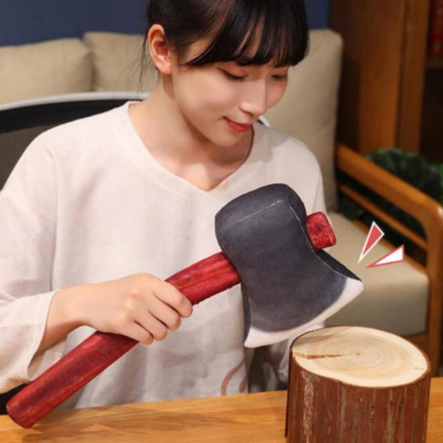 Plush Axe Toy, Simulation Role Playing Prop, Soft Material for Safe Play, 15.7 Inches Length, Suitable for Boys and Girls, Holiday Birthday Gift, Activity Scene Accessory