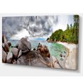thumbnail image 2 of Plage Tropicale Exotique sous Ciel Bleu - Uvre d'Art Moderne sur Toile, 2 of 3