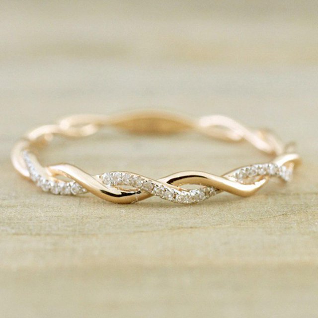 Sterling Silver Stack Twisted Ring Twist Ring Stackable Diamond Rings Wedding Party Women Fashion Ring(Golden,8)