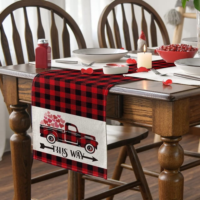 RKSTN Table Runner Valentine's Day Table Flag Festival Decoration Love Little Gnome Pattern Linen Table Cloth 33 * 183cm Table Cover