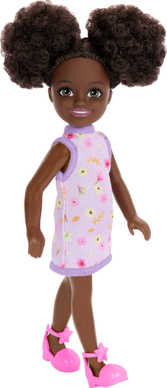 Barbie  Chelsea  Petite poupée  Robe florale, chignons, yeux bruns