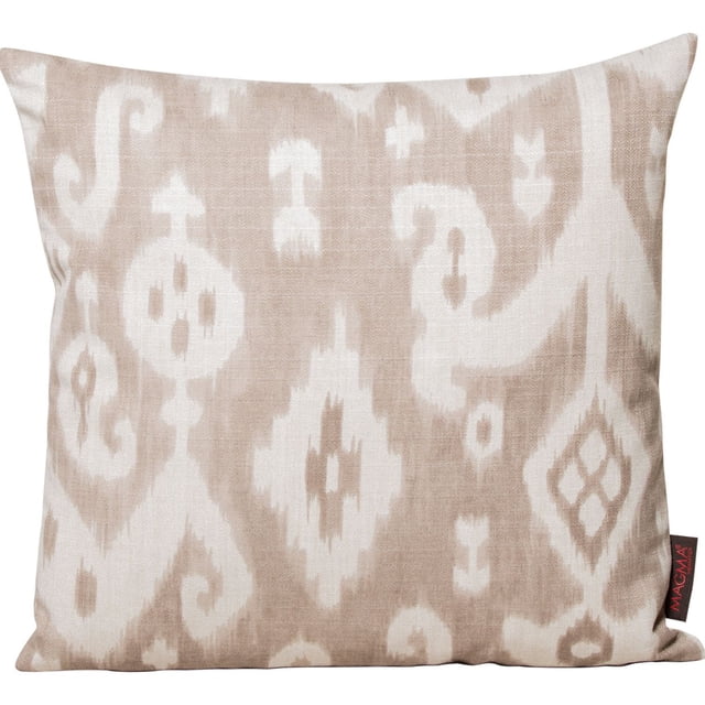 Gouchee Design KELIM Cushion featuring a beige and white traditional Kelim pattern on poly-cotton fabric, pre-filled with polyester fiber, measuring 20 by 20 inches, ideal as a decorative throw pillow for home décor and suitable for adding comfort to seating areas.