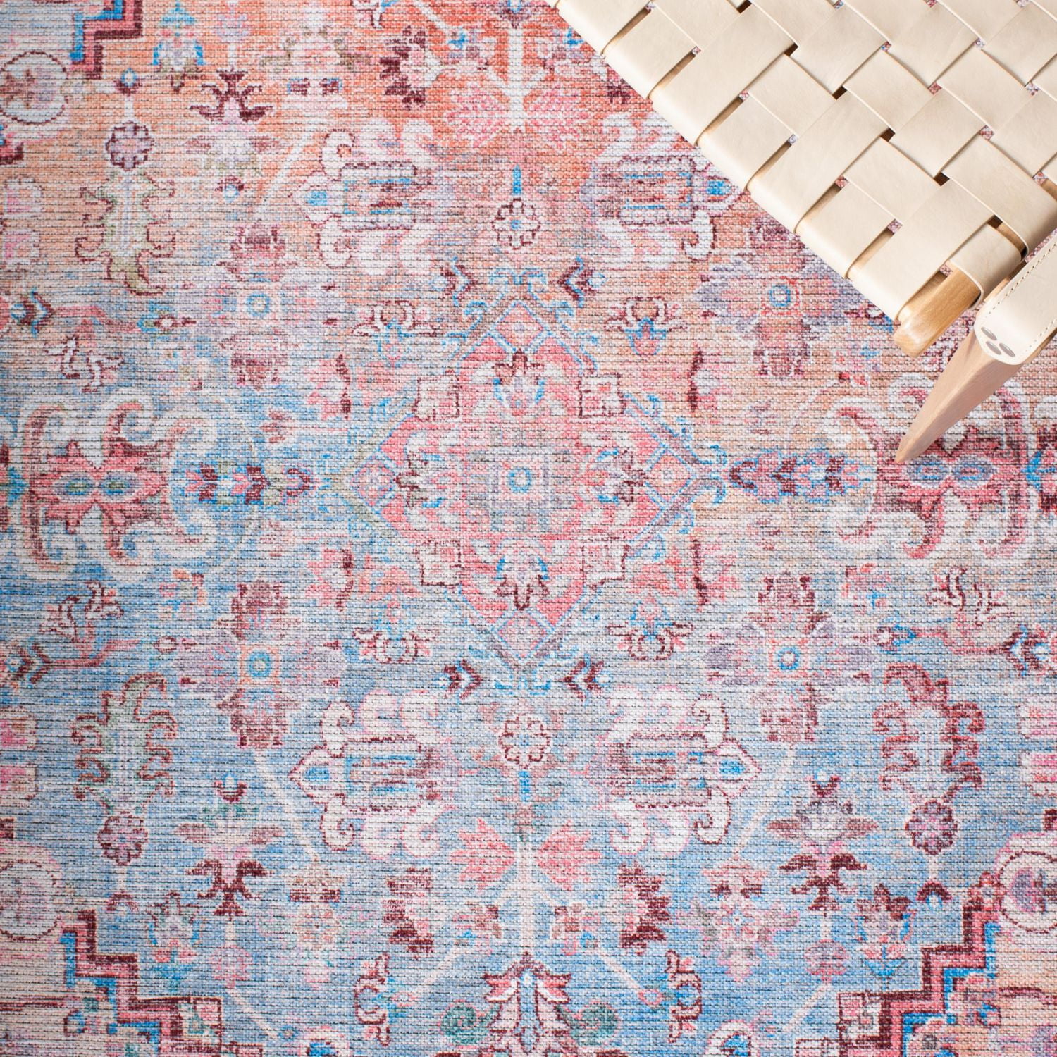 SAFAVIEH Serapi Donald Oriental Area Rug