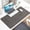 Décoration Maison Gris Foncé, variante sur JJV Tapis de Bureau à Base en Liège Extra Grand 40x80 cm Tapis de Souris avec Surface en Cuir Synthétique Antidérapant pour Jeu Bureau Ordinateur Poste de Travail Déco de Chambre Cadeaux des Fêtes