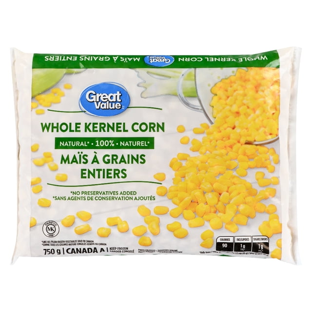 Great Value Maïs en Grains Entiers 750 g Sac de Grains de Maïs Jaunes Surgelés Ultra Doux Qui Se Déversent d'Une Pelle Métallique sur Fond Blanc avec Texte Bilingue Anglais et Français Mettant l'Accent sur des Légumes Surgelés Naturels Sans Agents de Conservation, Convenant aux Accompagnements Ou aux Recettes.