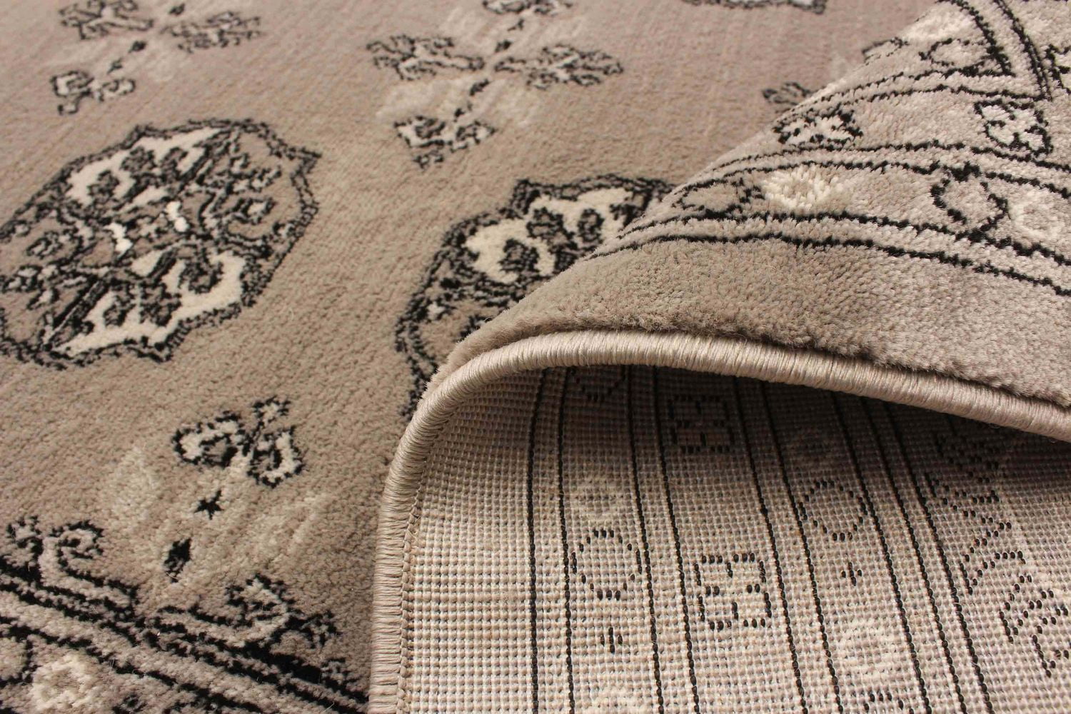 Tekke Oriental Area Rug for Living Room