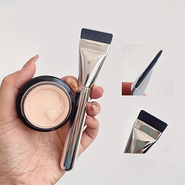 Lightweight Flat Head Brush for Seamless Foundation & Contouring - Alcohol-Free Precision Palm Tool for All Skin Types