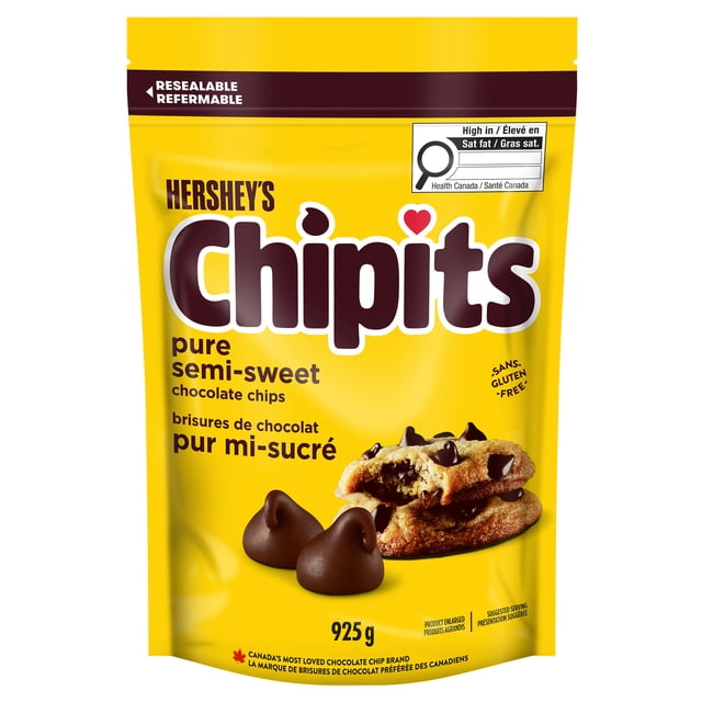 HERSHEY'S CHIPITS Pépites de Chocolat Pures Semi-Sucrées dans un Sac Jaune Refermable de 925 g avec Texte Bilingue Anglais et Français, Présentant le Nom de la Marque, l'Étiquette Sans Gluten et le Symbole Nutritionnel de Santé Canada, avec une image de Deux Biscuits aux Pépites de Chocolat et de Deux Pépites de Chocolat Semi-Sucrées en Vrac, Convient à la Cuisson et à l'Enjolivoration de desserts.