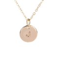 thumbnail image 4 of Collier Pendentif Rond en Forme de Pièce Chaîne Alphabet Pendentif Lettre Collier Disque Chaîne de Cou Fille Femme Cadeau Bijoux Femme, 4 of 8
