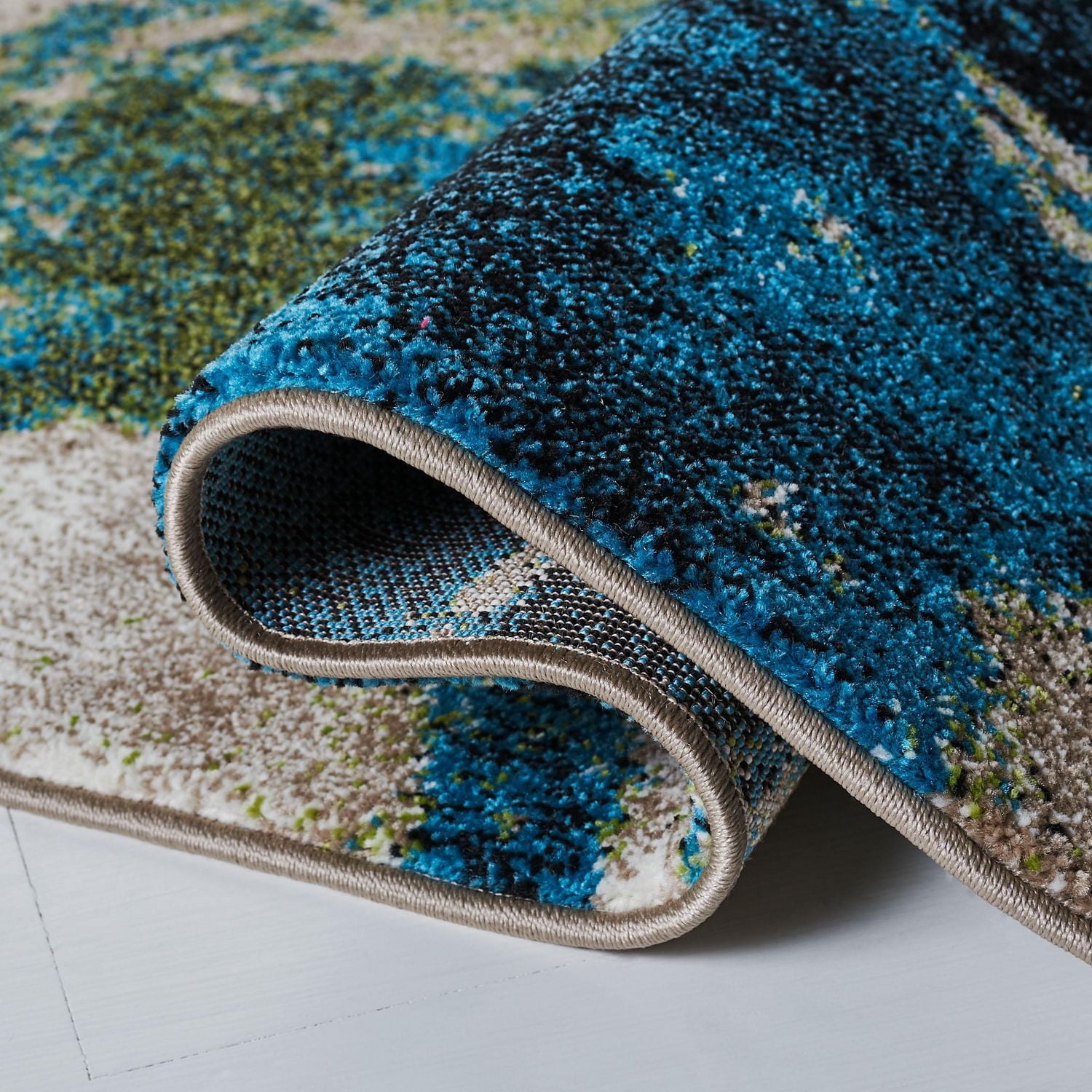 Safavieh Glacier Landen Abstract Area Rug