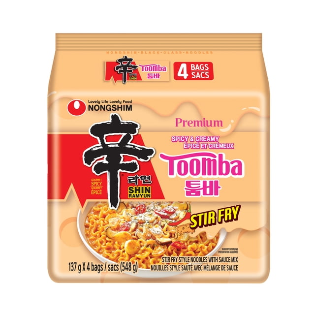 Nongshim Shin Ramyun Toomba Lot de 4 de Nouilles Minces style Sauté, Moelleuses avec Fromage Crémeux et Assaisonnement Épicé original, Présentées dans un Emballage beige et Rouge avec un Bol de Nouilles Préparées Garnies de Champignons et de Poudre de Fromage, Convenant aux Repas Emballés Rapides.