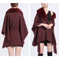 thumbnail image 3 of LinYooLi Cardigan en Fausse Fourrure pour Femmes Cape Châle Poncho d'Hiver Cape Surdimensionnée, 3 of 5