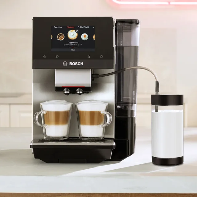 Bosch 800 Series Fully Automatic Espresso, Coffee & Cold Brew Machine with Built-In Grinder, Milk Frother & Touchscreen Display - Refurbished Excellent