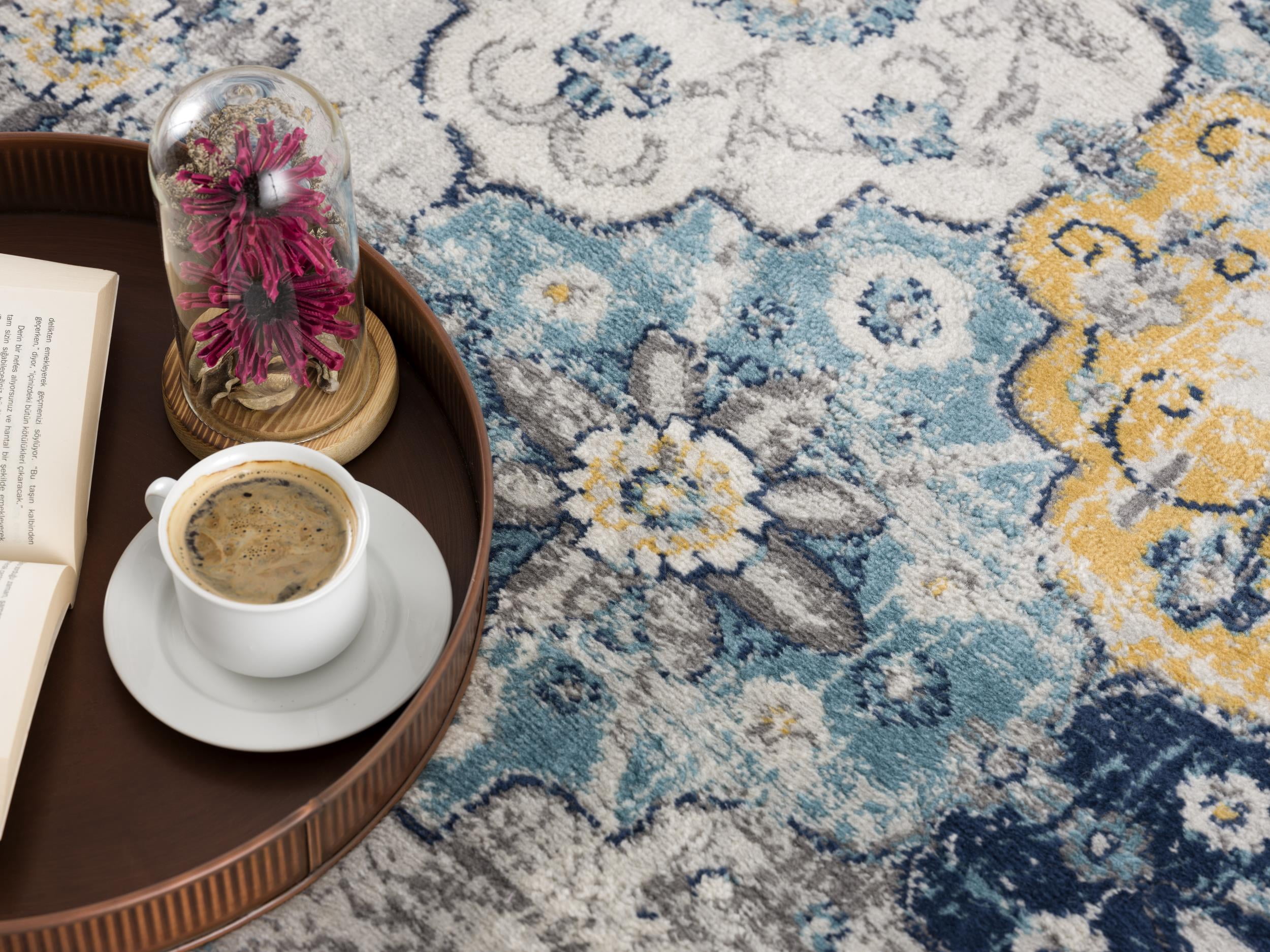 Tapis floral moderne de la collection Savannah Rug Branch