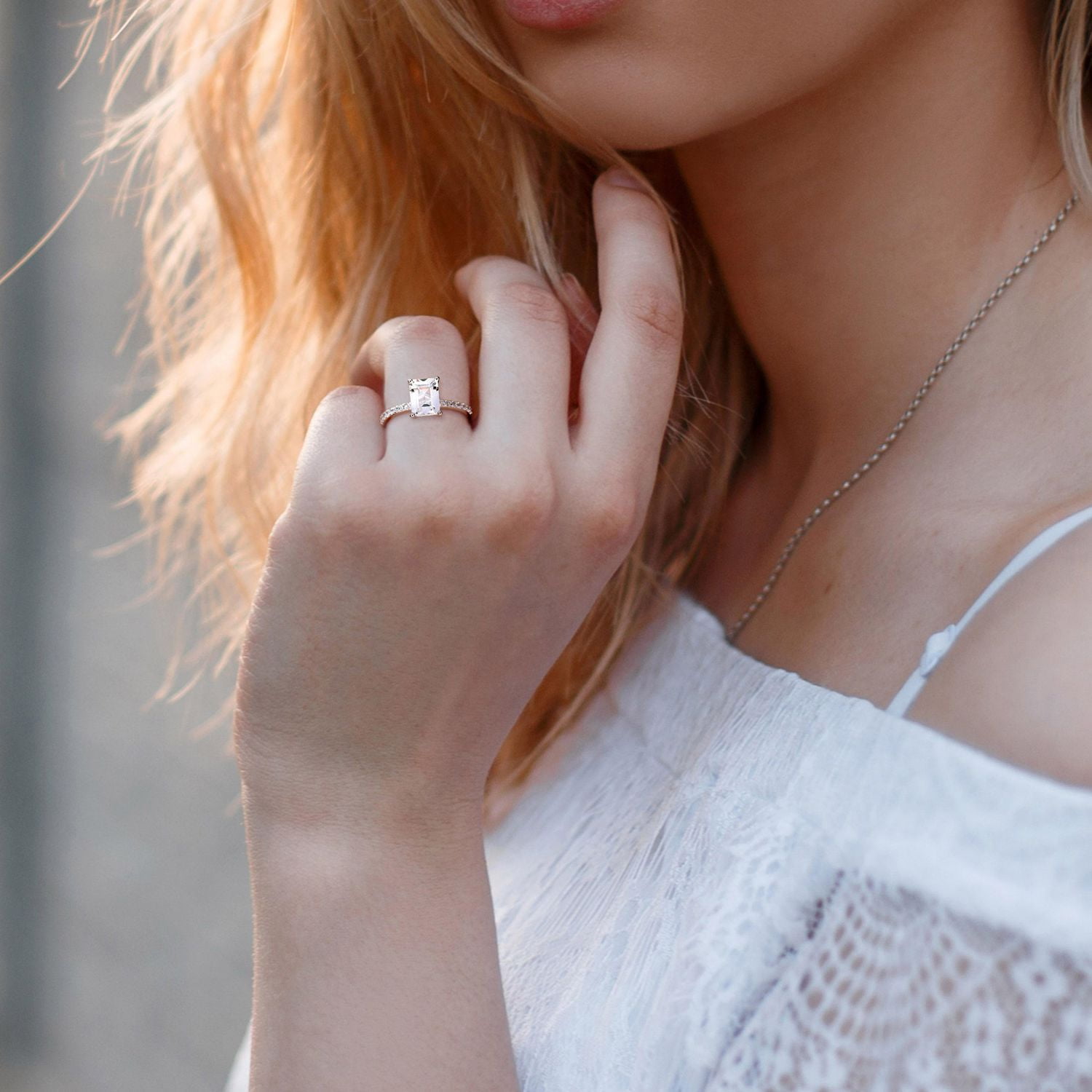 Bague de fiançailles Miabella avec 2-1/3 Carat PBT de Saphir Blanc Synthétique en Or Blanc 10kt