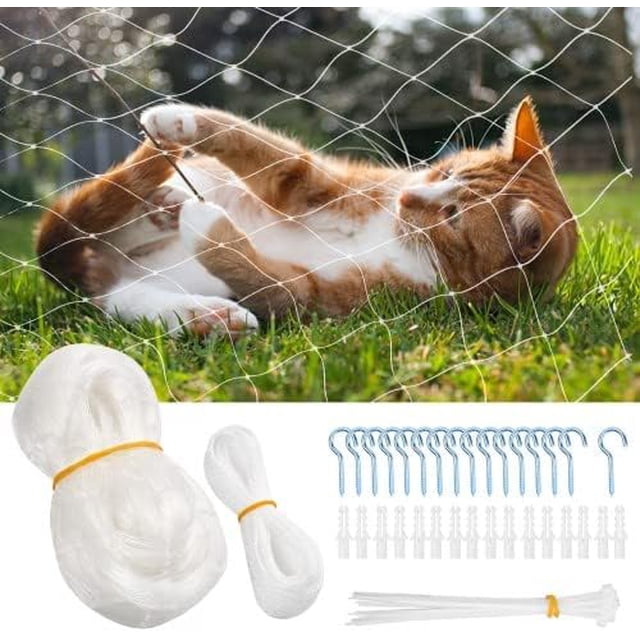 GFDYREE Filets de Sécurité pour Chat, Filet en nylon transparent Conçu pour la Sécurité du Balcon, de la Fenêtre et du Jardin. l'Image Montre un Chat Jouant en Toute Sécurité derrière le Filet Carré, Résistant aux UV et aux Intempéries, Résistant aux Morsures et aux Déchirures, et Permet une ventilation Sans Obstruer la Vue. l'Emballage Comprend des Crochets, des Attaches et le Filet, Mesurant 4 x 3 Mètres (13 x 9.8 Pieds) avec une Taille de Filet de 3 cm (1.18 Pouces), Convient à Diverses installations.