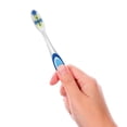 thumbnail image 2 of GUM® Brosse à Dents & à Langue, Régulière, Soies Souples, 2 of 6