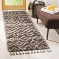 thumbnail image 1 of Safavieh Moroccan Fringe Janella Tapis Géométrique Shag, 1 of 5