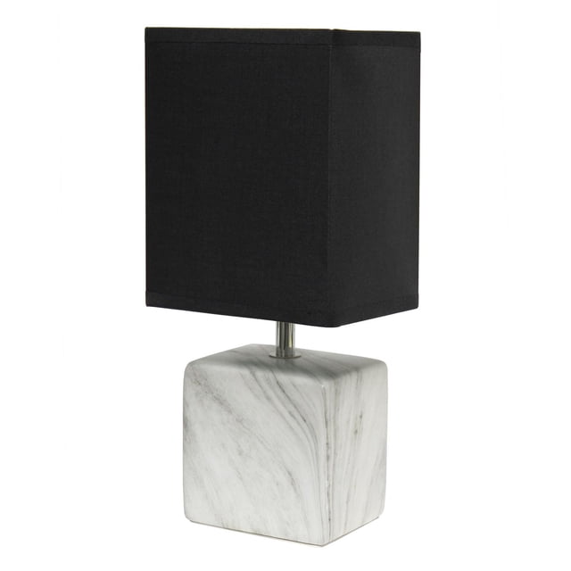Simple Designs Petite Lampe de Table en Céramique Marbrée avec Abat-Jour en Tissu Comprenant une base Carrée en Céramique Blanche avec des Veines de Marbre Gris et un Grand Abat-Jour Rectangulaire en Tissu Noir, Convient aux Chambres, aux Résidences Étudiantes Ou aux Bureaux et Est Souvent Utilisée comme Éclairage d'Accent Stylé.