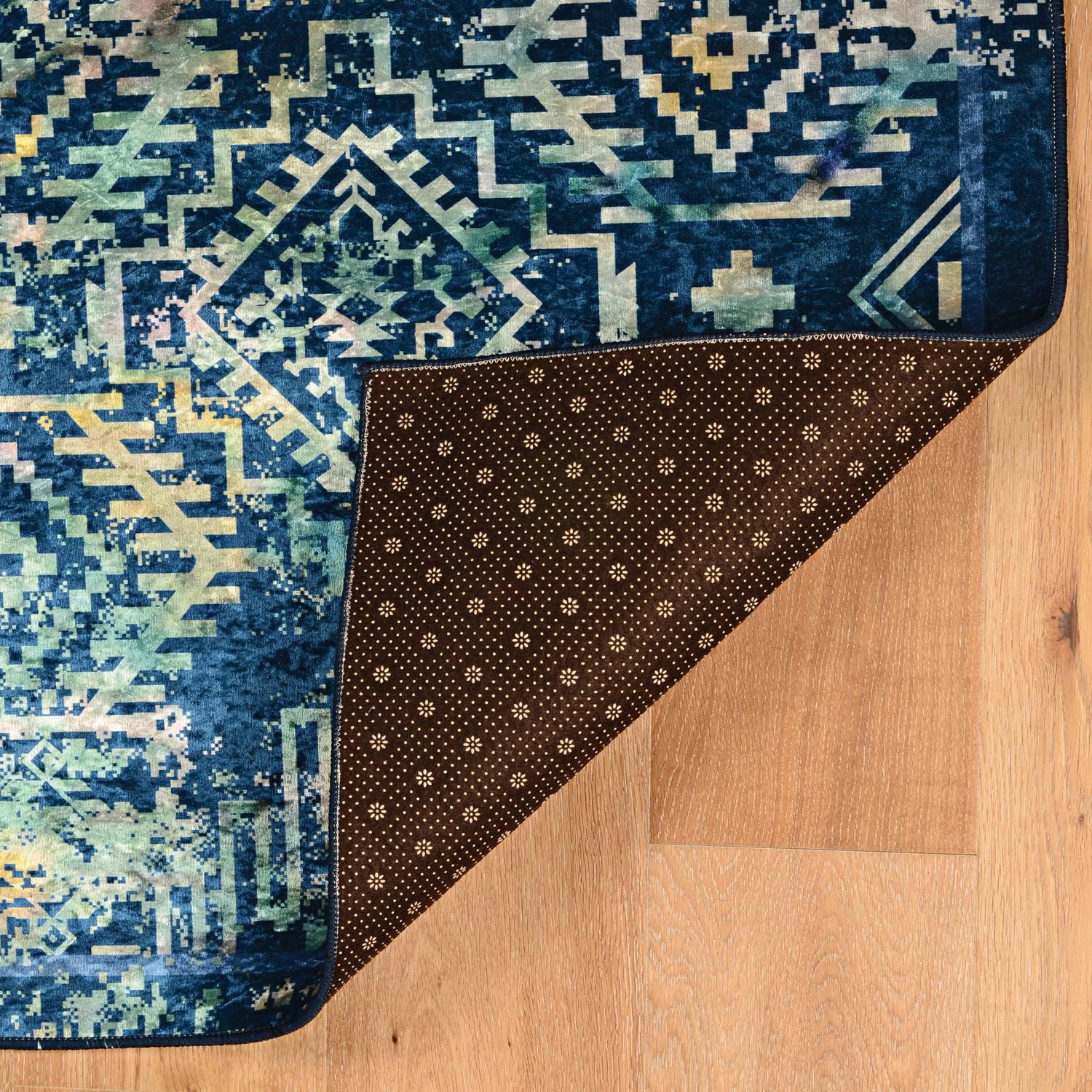 Tapis d'appoint Emerald Farlin noir & ivoire de 3 pi 3 po x 5 pi
