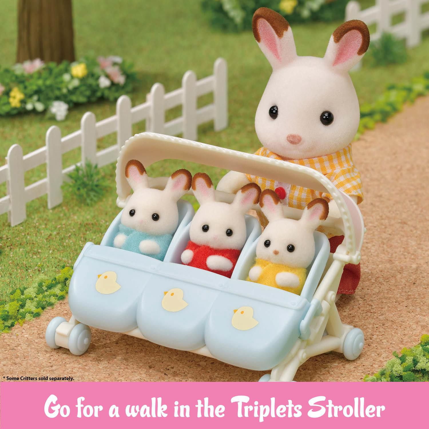 Ensemble de soins pour triplés de Calico Critters, ensemble de jeu pour maison de poupée avec accessoires et 3 figurines