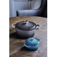 thumbnail image 5 of Le Creuset LS2501-227FSS Four Français Rond en Fonte Émaillée Signature, 3 1/2 Pintes, Oyster, 5 of 5