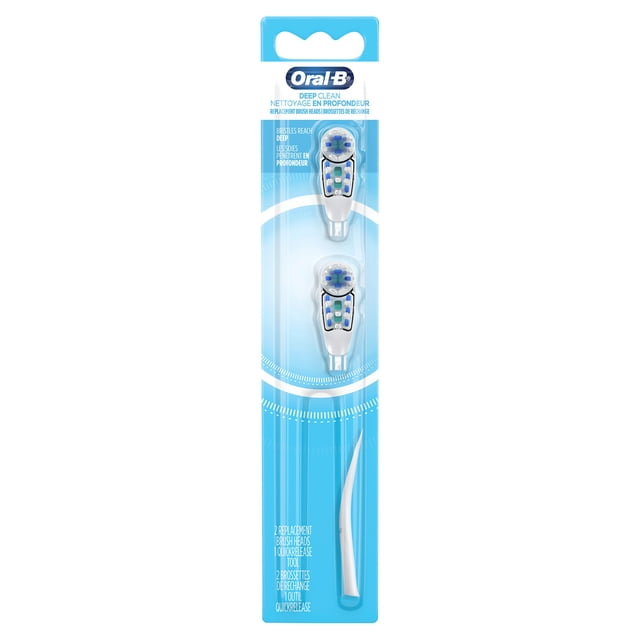Oral-B Deep Clean Battery Powered Toothbrush Replacement Brush Heads package with two white replacement brush heads featuring multicolour CrissCross bristles and rotating powerheads for deep plaque removal, displayed in blue and white bilingual packaging.